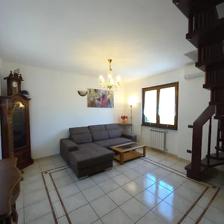 Casa Tora Viletta A Schiera Santo Stefano di Magra Exterior foto
